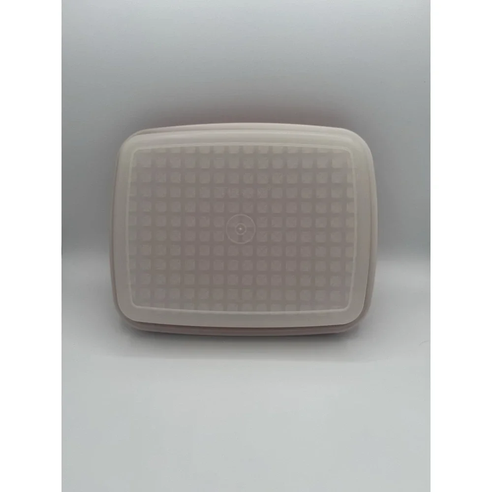 Tupper Ware 1518-2  Season Serve‎ Marinade Container W/Lid Paprika